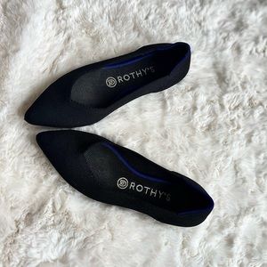 Rothy’s “The Point” Black Solid Size 7.5